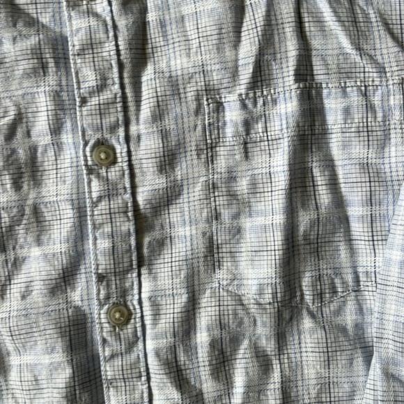 Marc Anthony Button Down Shirt. - Picture 4 of 7